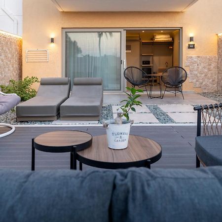 Golden Star Relax Hotel - Adults Only 16 Plus Tigkaki  Bagian luar foto