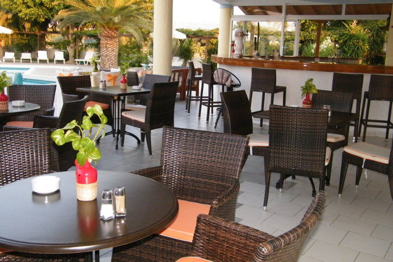 Golden Star Relax Hotel - Adults Only 16 Plus Tigkaki  Bagian luar foto