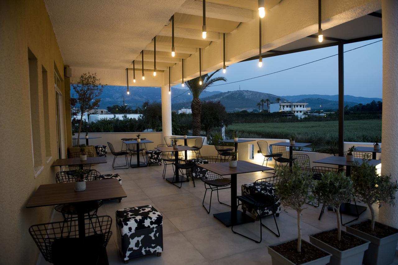 Golden Star Relax Hotel - Adults Only 16 Plus Tigkaki  Bagian luar foto