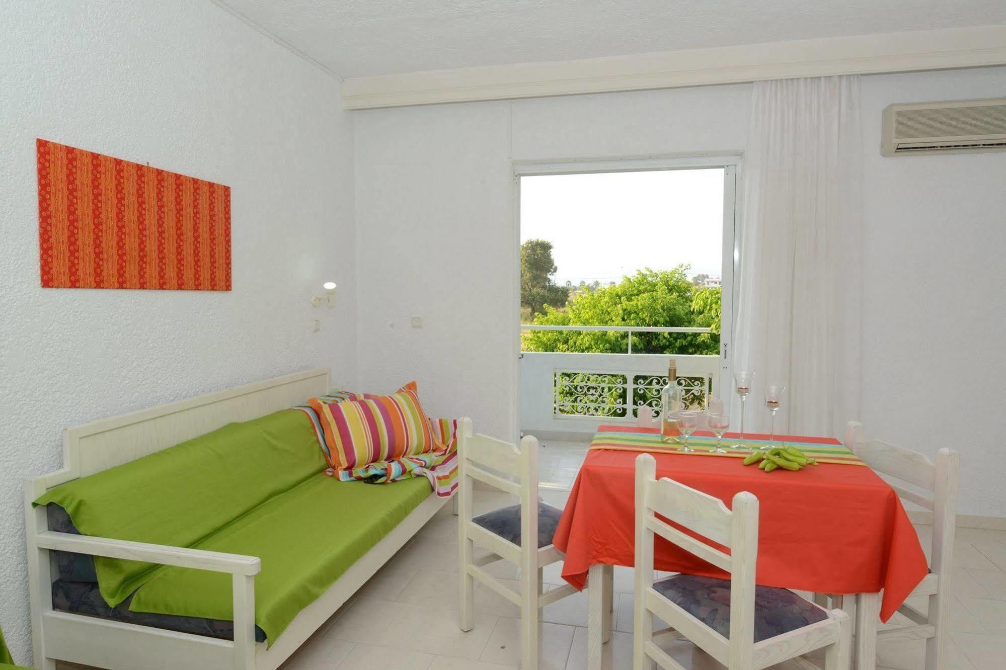 Golden Star Relax Hotel - Adults Only 16 Plus Tigkaki  Bagian luar foto