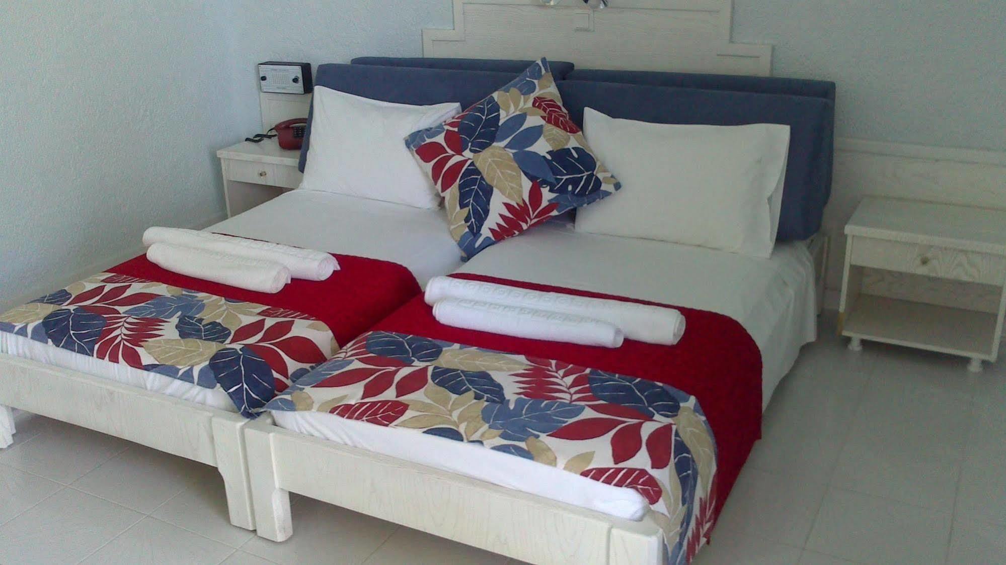 Golden Star Relax Hotel - Adults Only 16 Plus Tigkaki  Bagian luar foto